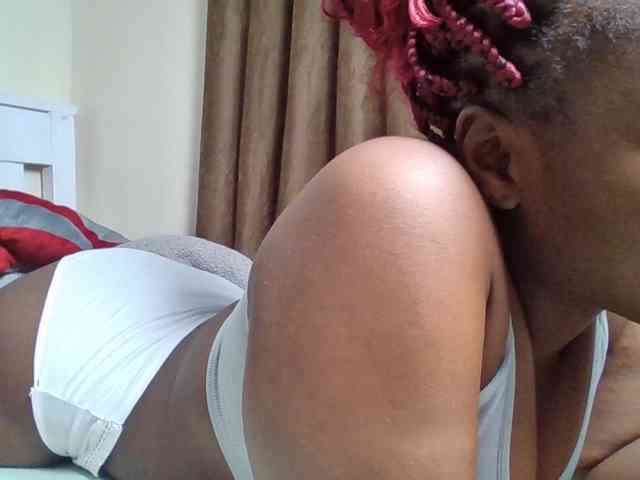 Sexyicey webcam