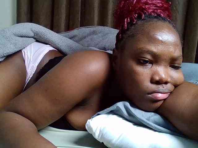 Sexyicey webcam