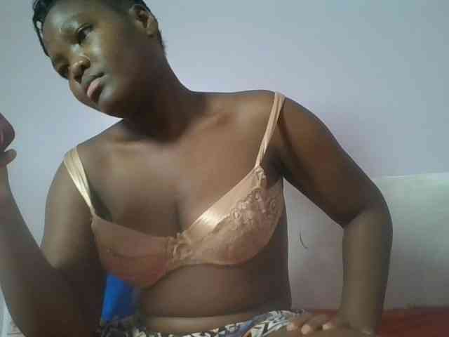 Sexyicey webcam