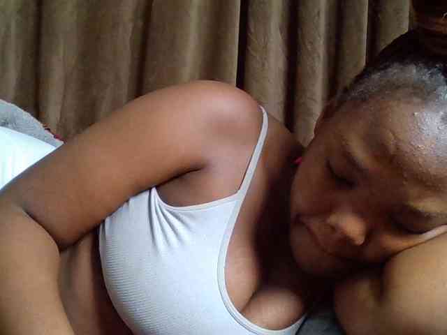Sexyicey webcam