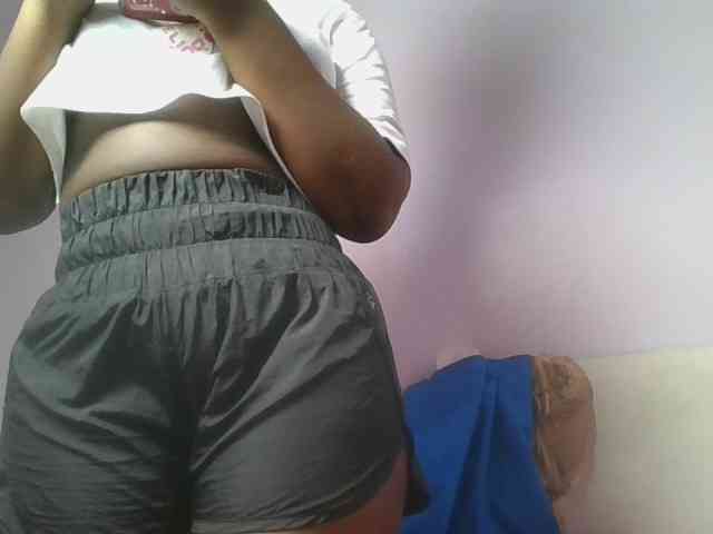 Sexyicey webcam