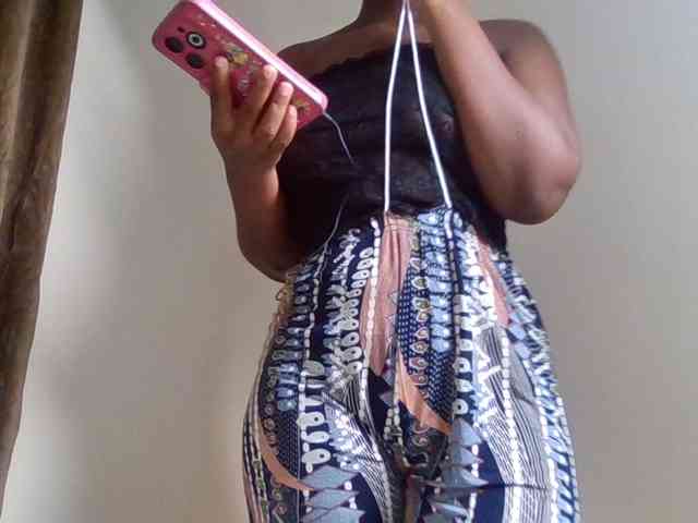 Sexyicey webcam