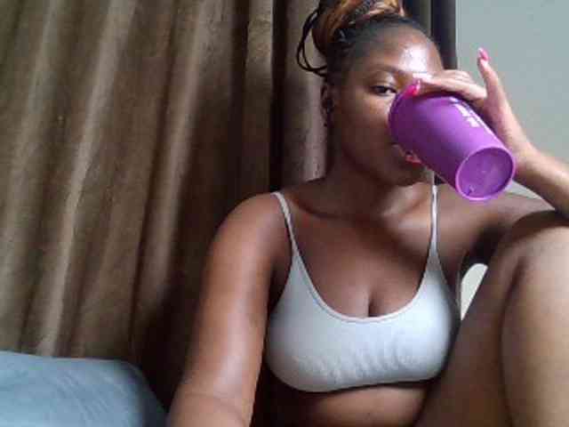 Sexyicey webcam