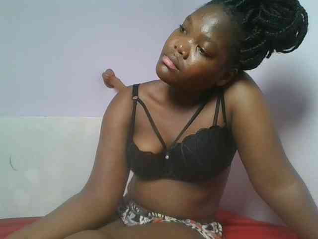 Sexyicey webcam