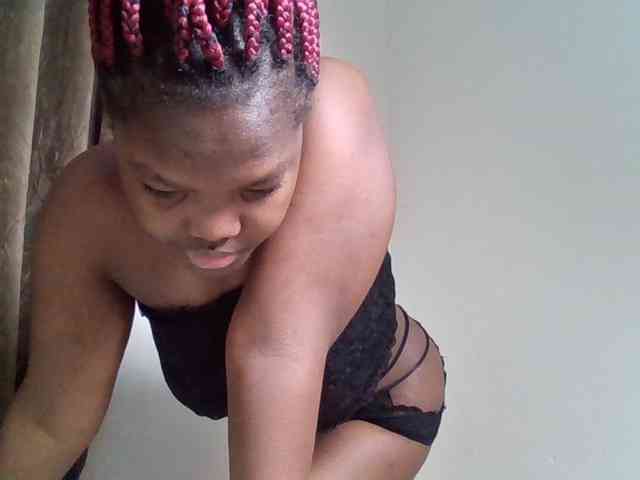 Sexyicey webcam