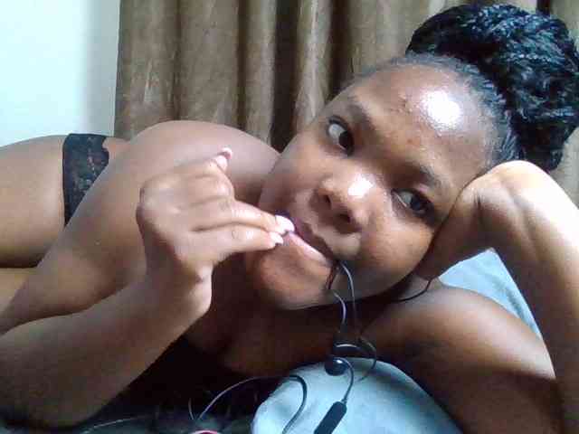 Sexyicey webcam