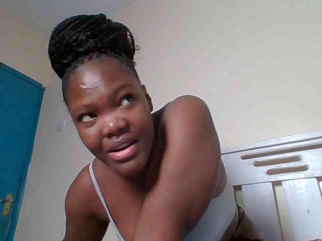 Sexyicey webcam