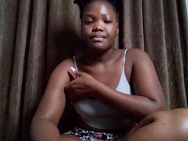 Sexyicey webcam
