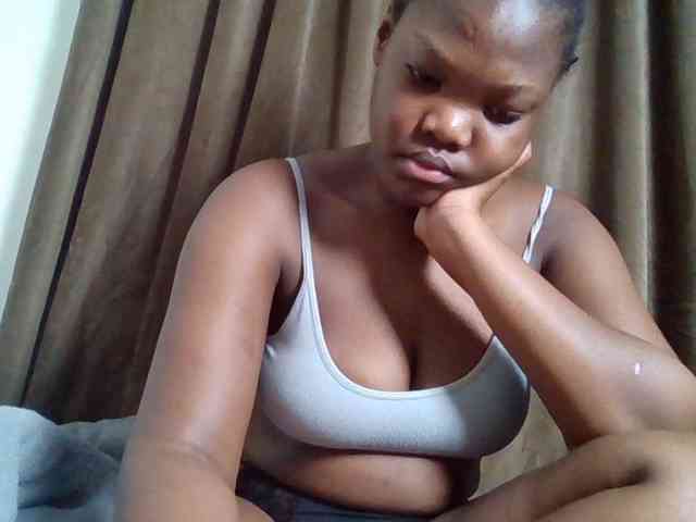 Sexyicey webcam