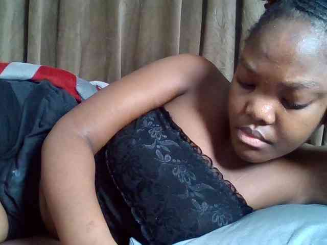 Sexyicey webcam