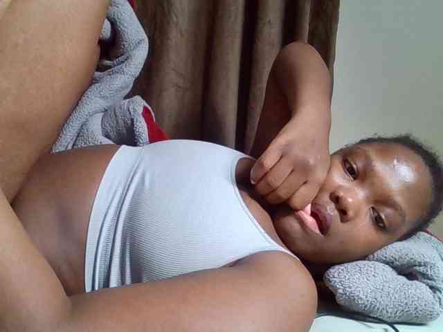 Sexyicey webcam