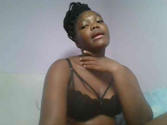 Sexyicey webcam