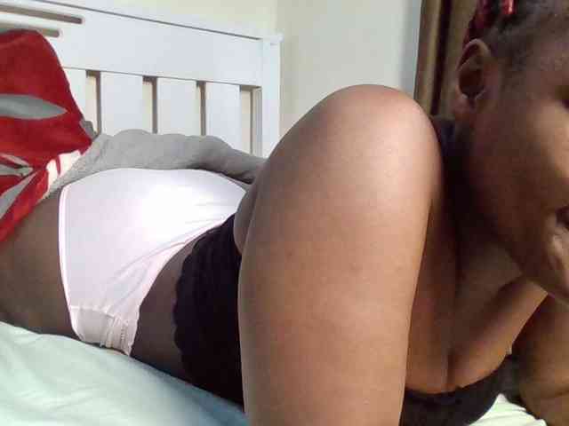 Sexyicey webcam