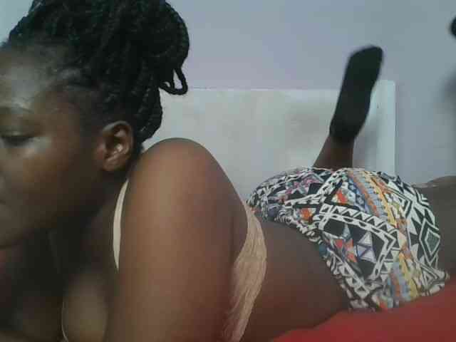 Sexyicey webcam