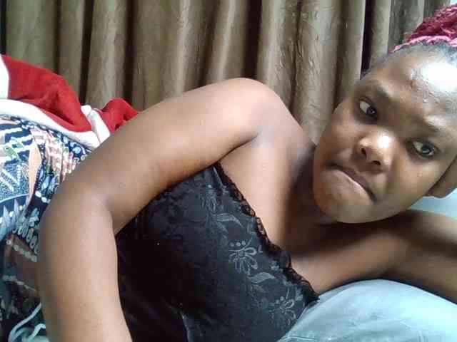 Sexyicey webcam