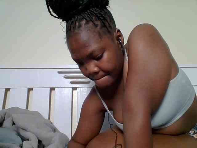 Sexyicey webcam