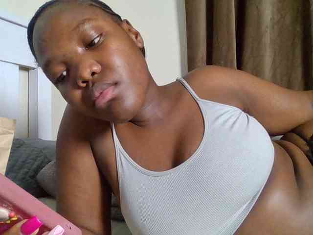 Sexyicey webcam