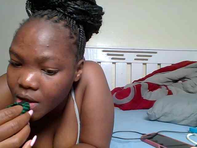 Sexyicey webcam