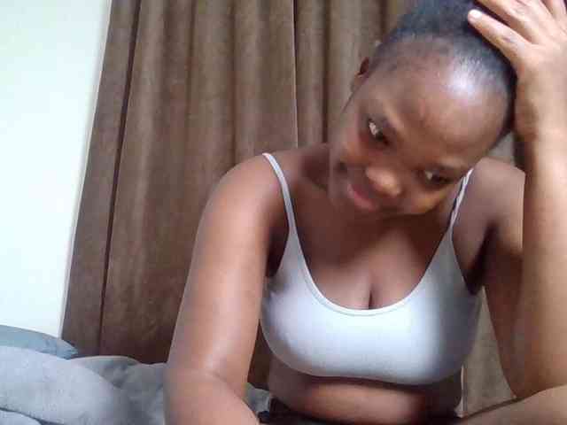 Sexyicey webcam