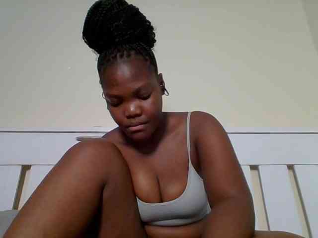 Sexyicey webcam