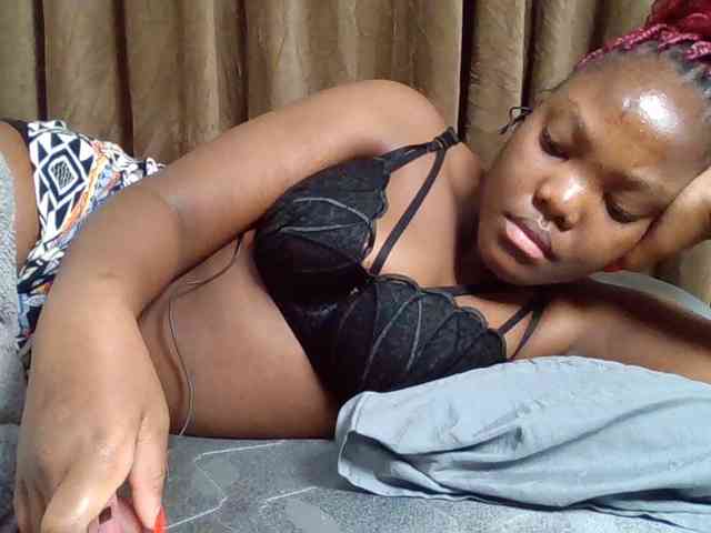 Sexyicey webcam