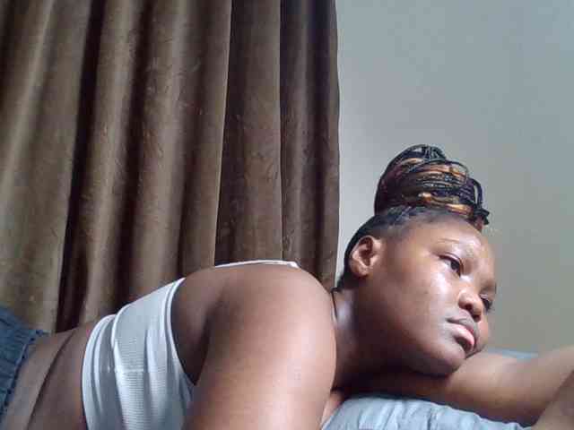 Sexyicey webcam