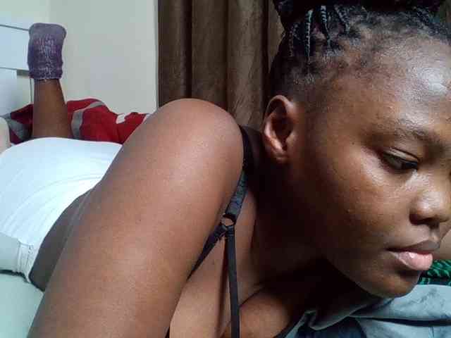 Sexyicey webcam