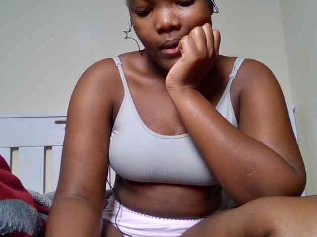 Sexyicey webcam