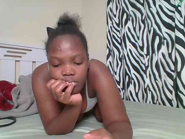 Sexyicey webcam