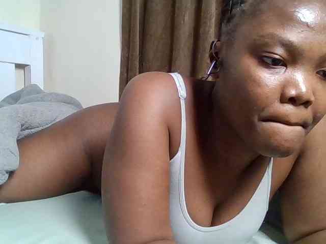 Sexyicey webcam