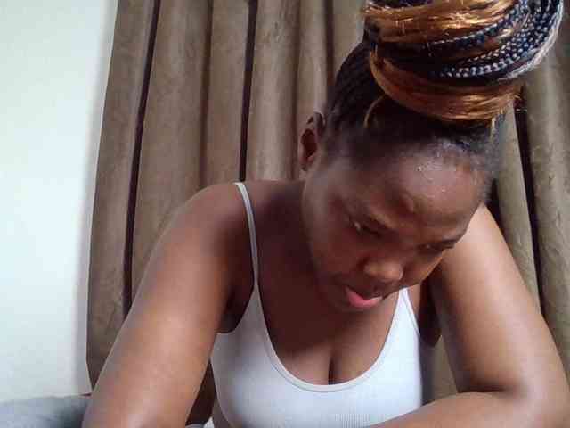 Sexyicey webcam