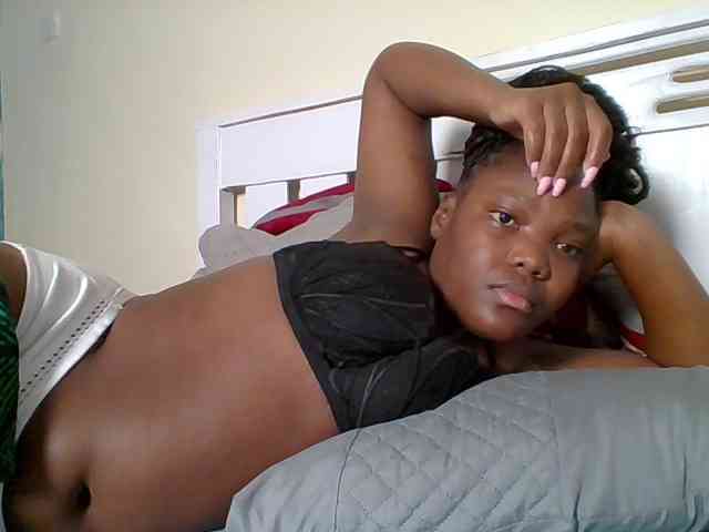 Sexyicey webcam