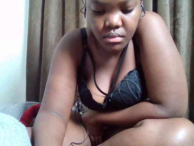 Sexyicey webcam