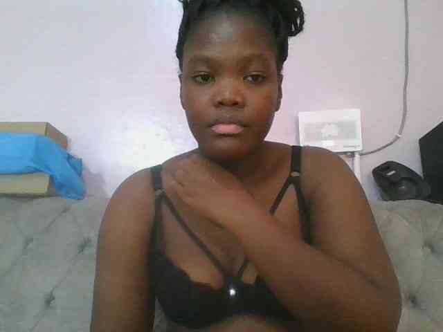 Sexyicey webcam