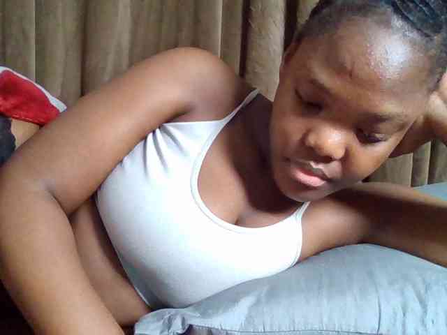 Sexyicey webcam