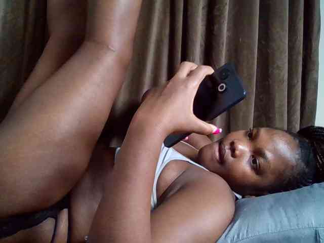 Sexyicey webcam