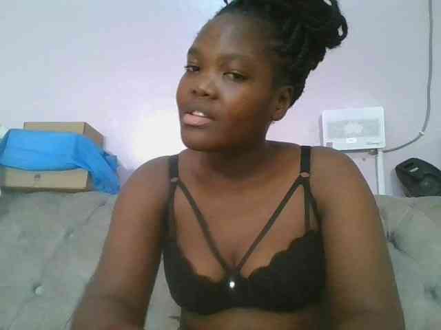 Sexyicey webcam