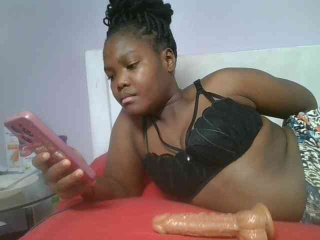Sexyicey webcam