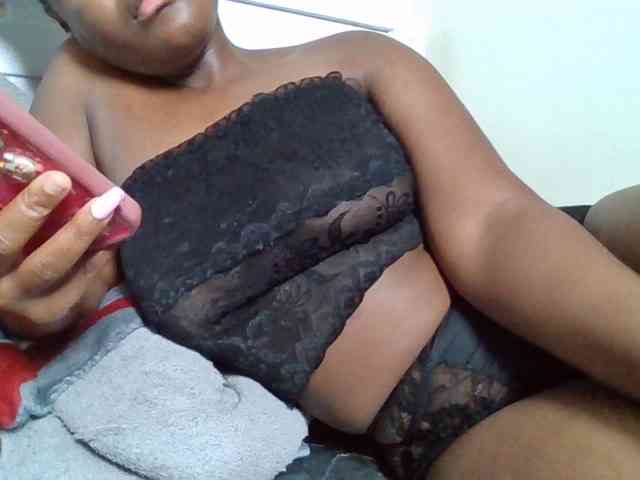 Sexyicey webcam