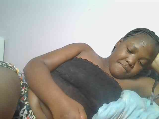 Sexyicey webcam