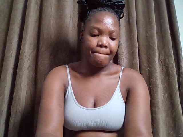 Sexyicey webcam
