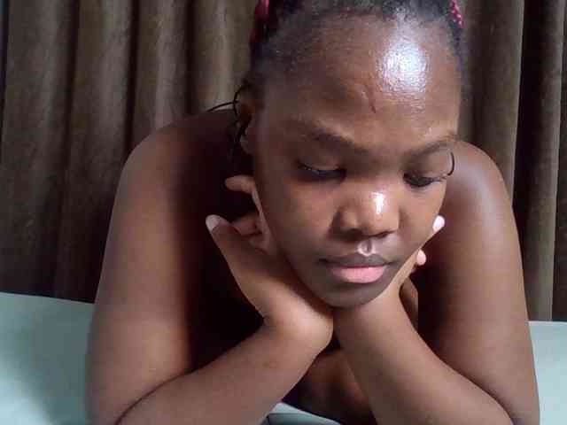 Sexyicey webcam