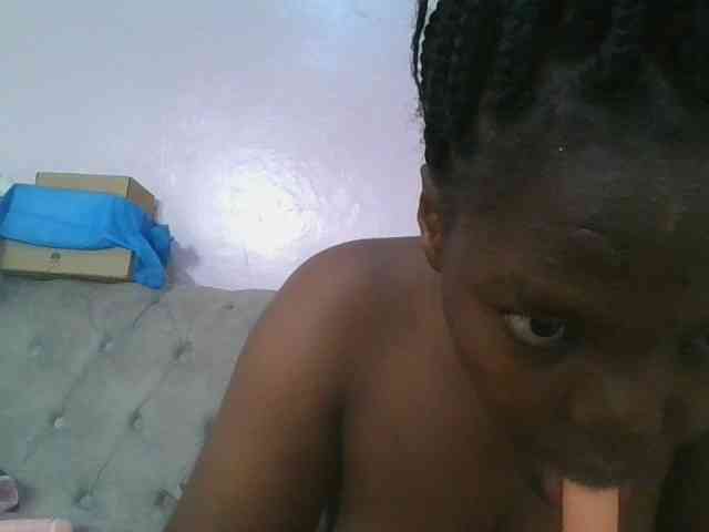 Sexyicey webcam