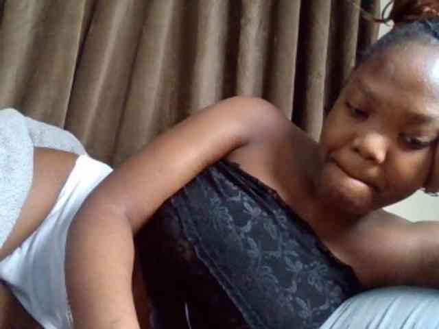 Sexyicey webcam
