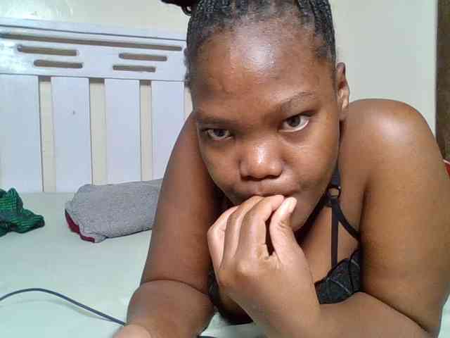 Sexyicey webcam