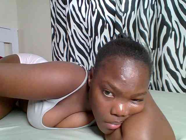 Sexyicey webcam
