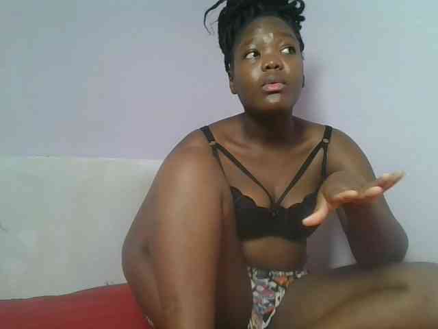 Sexyicey webcam
