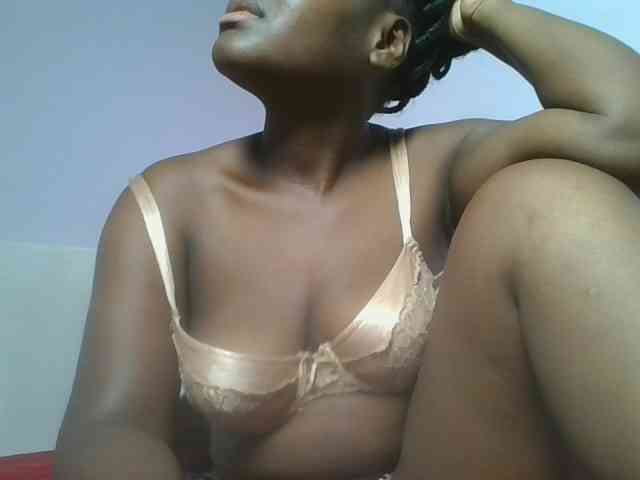 Sexyicey webcam
