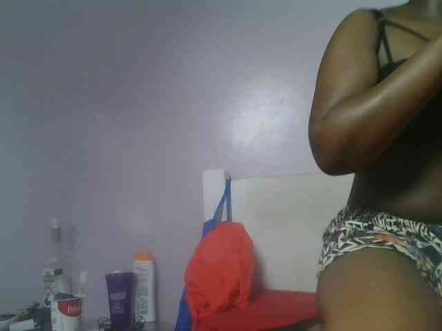 Sexyicey webcam