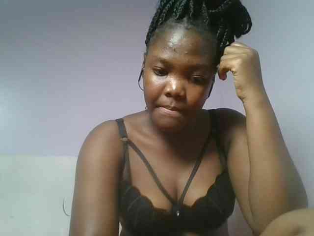 Sexyicey webcam